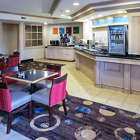 Comfort Suites Fort Wayne - Southwest Екстериор снимка
