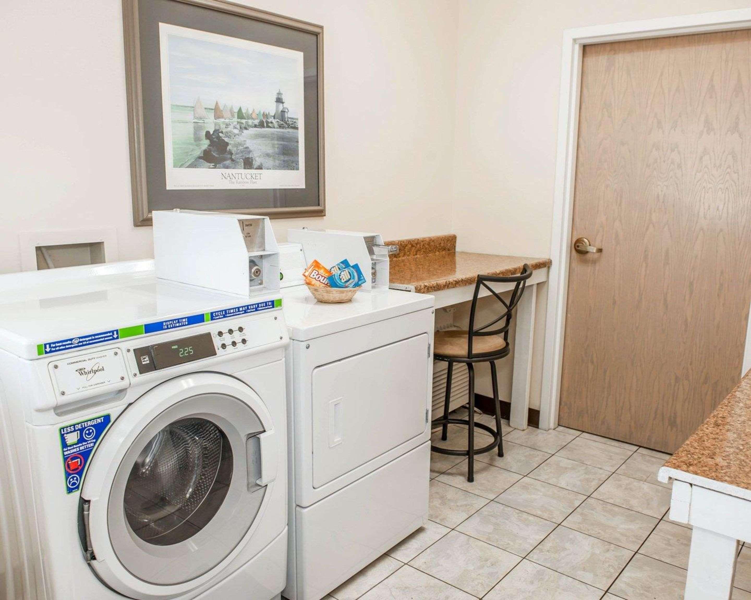 Comfort Suites Fort Wayne - Southwest Екстериор снимка