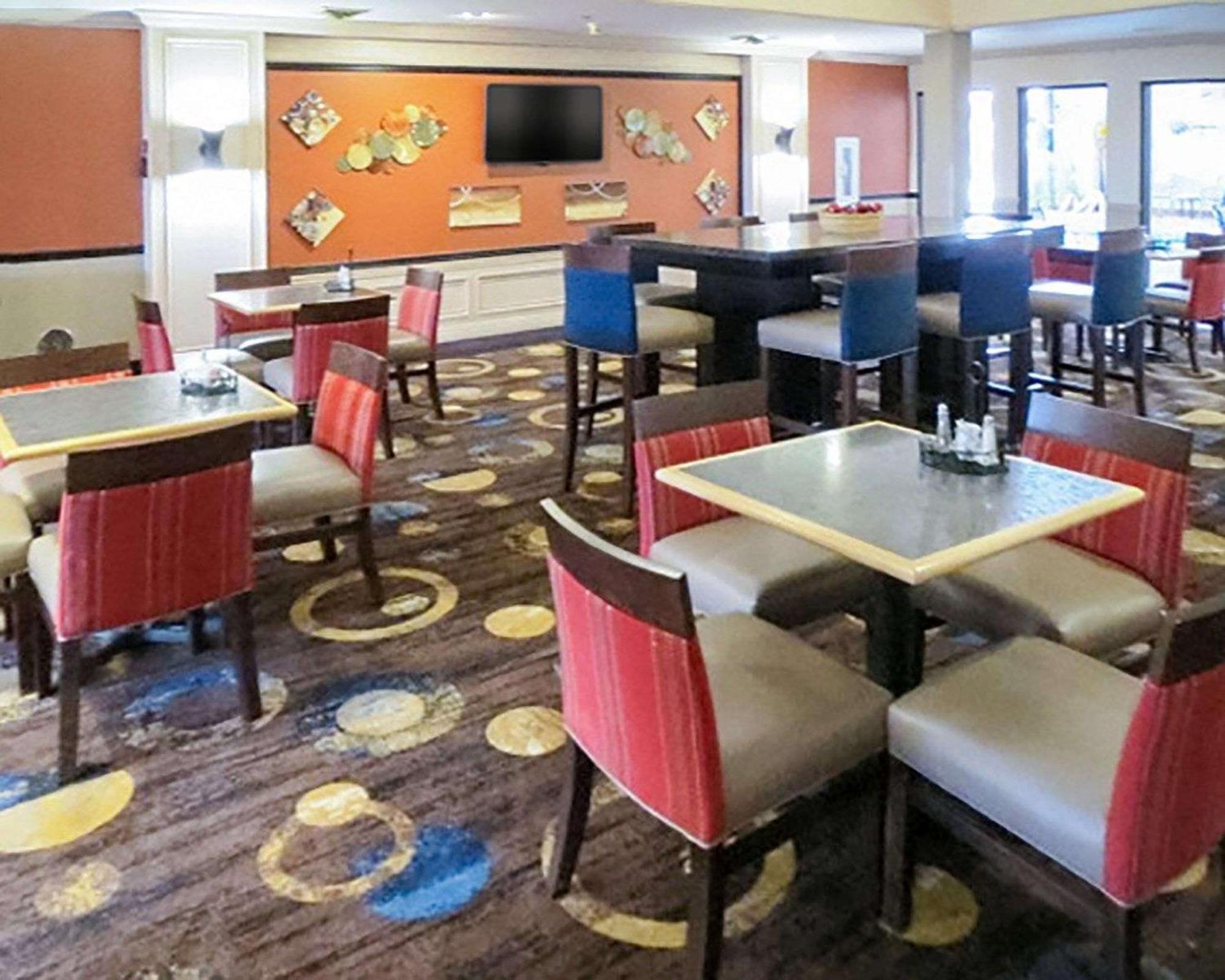 Comfort Suites Fort Wayne - Southwest Екстериор снимка