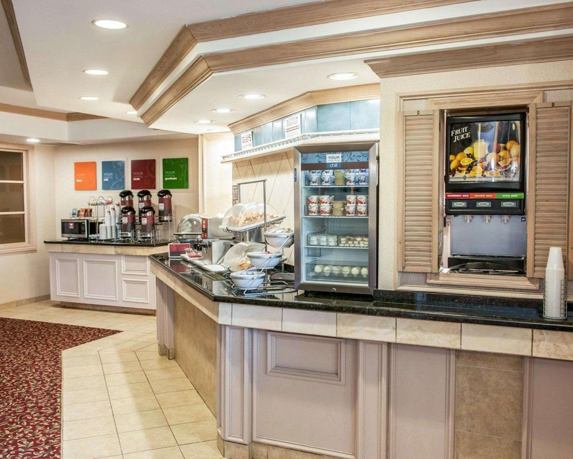 Comfort Suites Fort Wayne - Southwest Екстериор снимка