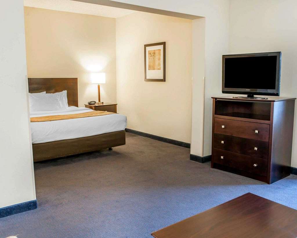 Comfort Suites Fort Wayne - Southwest Стая снимка