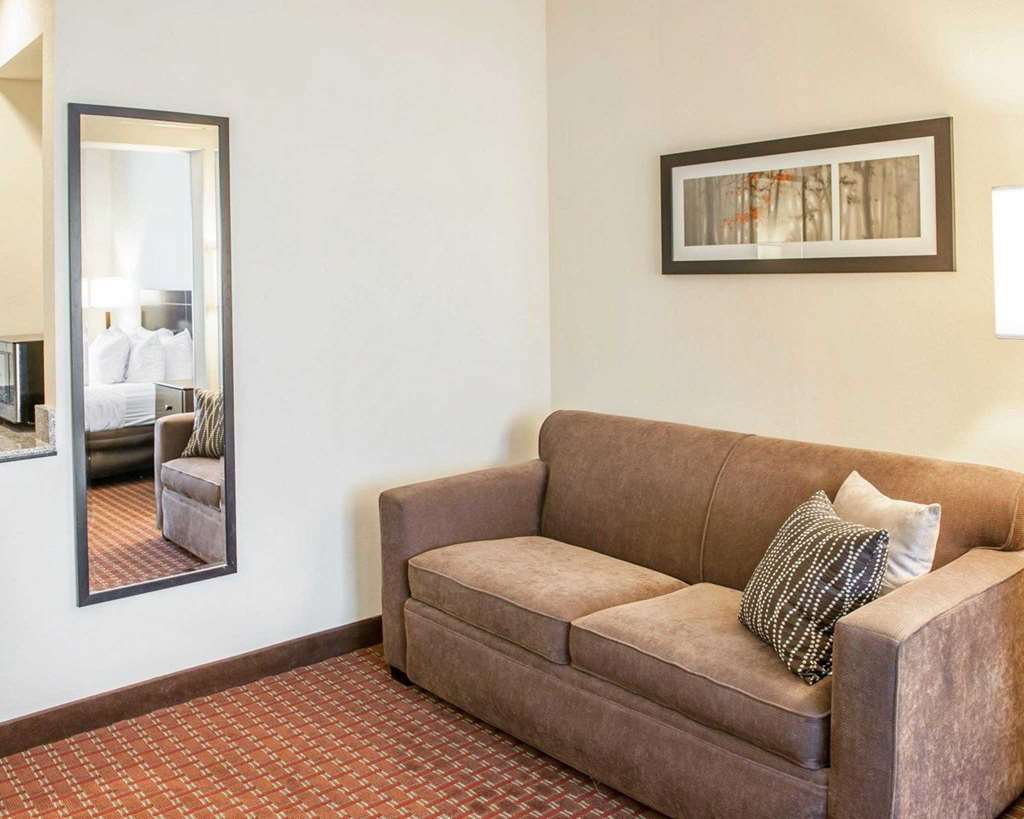 Comfort Suites Fort Wayne - Southwest Стая снимка